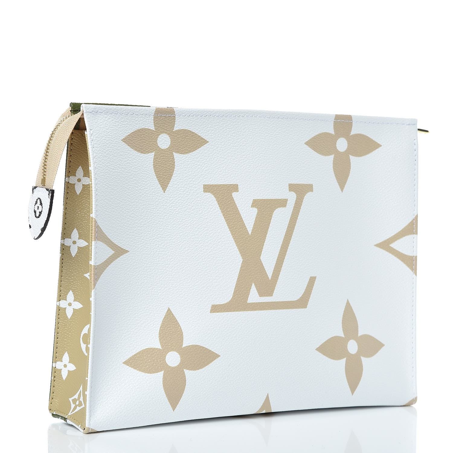 Louis Vuitton Monogram Giant Toiletry Pouch 26 Kaki