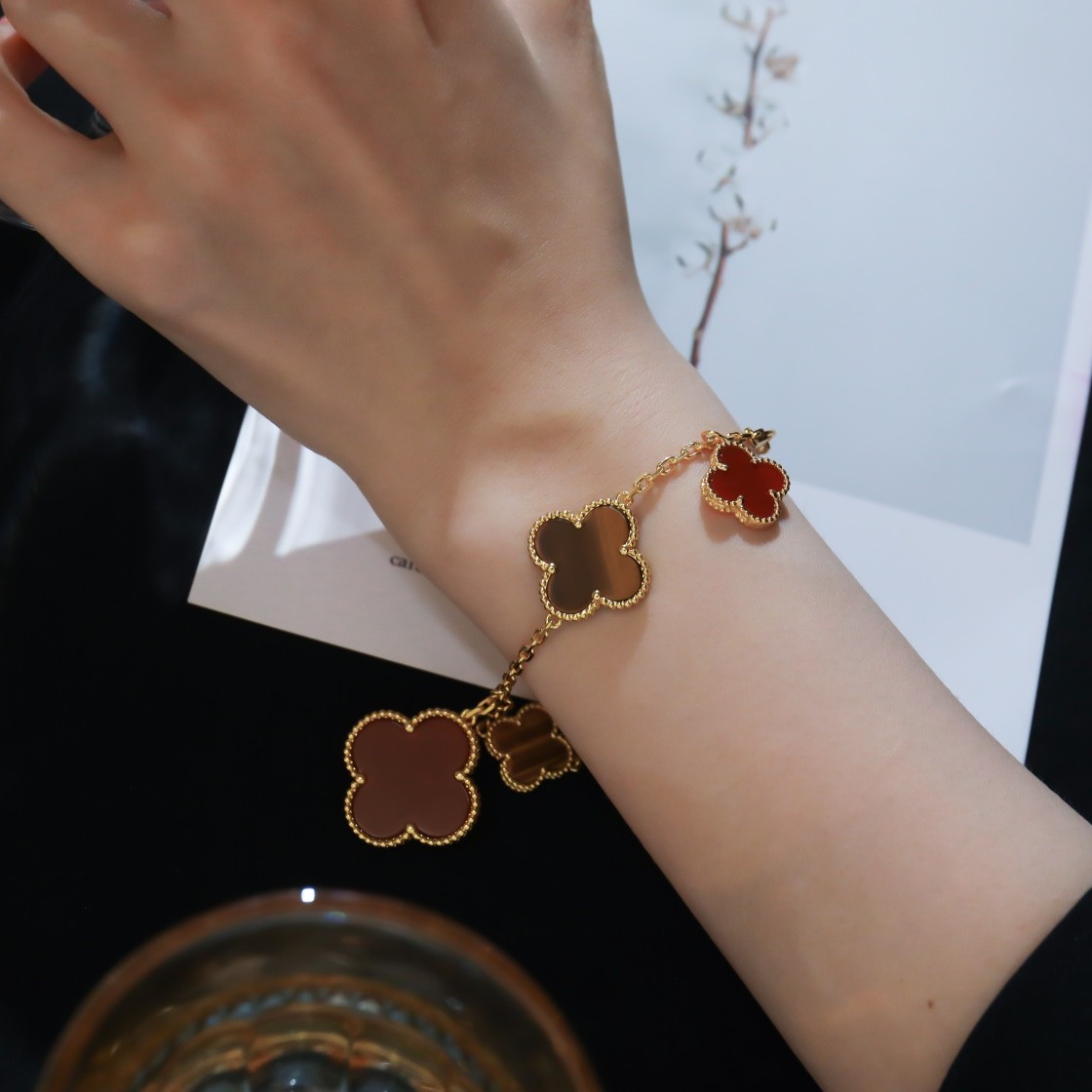 Van Cleef & Arpels Magic Alhambra bracelet, 5 motifs