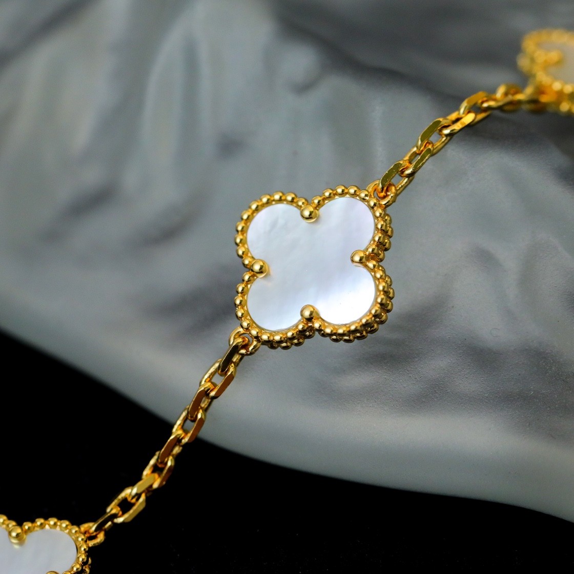 Van Cleef & Arpels Vintage Alhambra Bracelet, 5 Motifs , Mother-