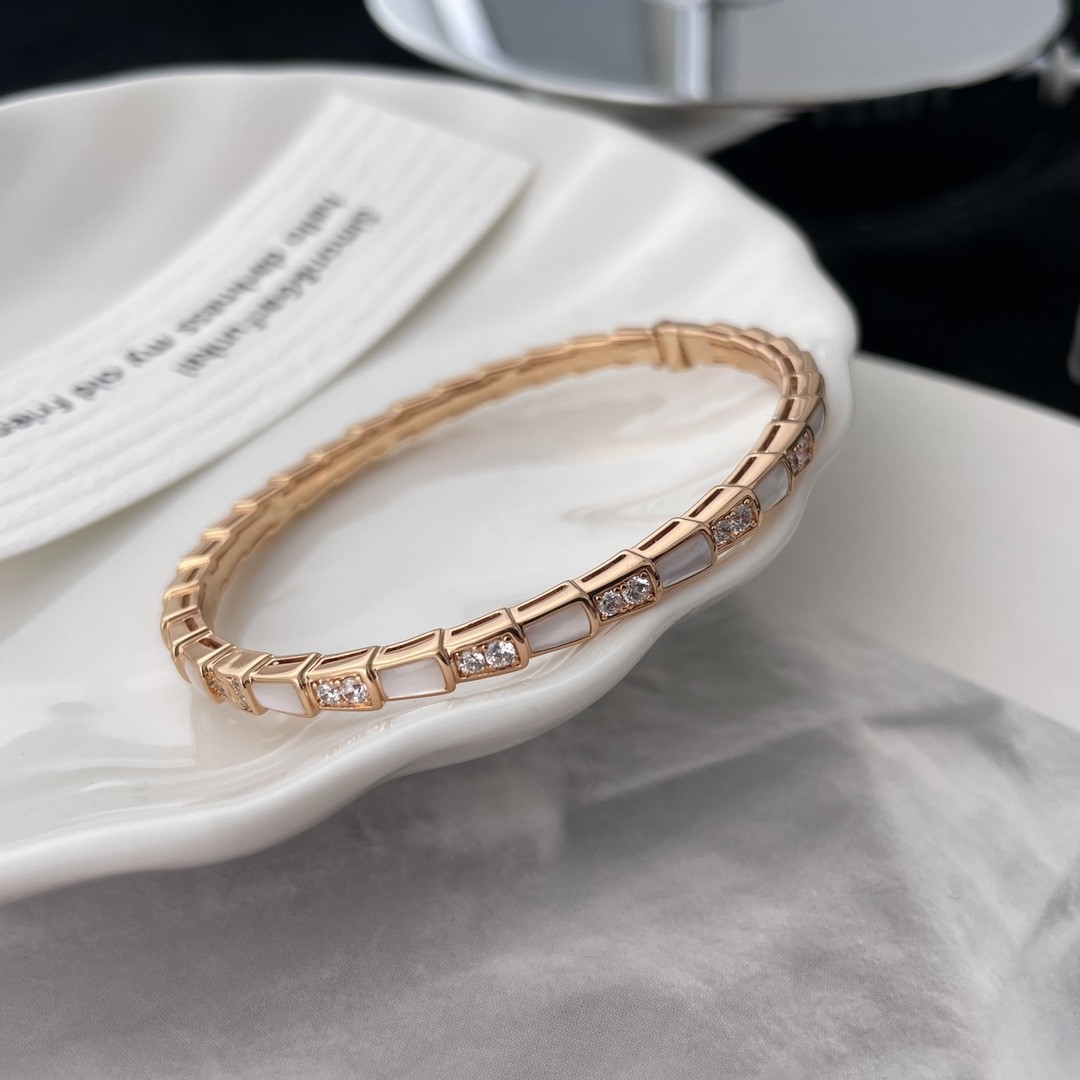 Bvlgari SERPENTI VIPER Bracelet Rose Gold with Pave Diamonds and