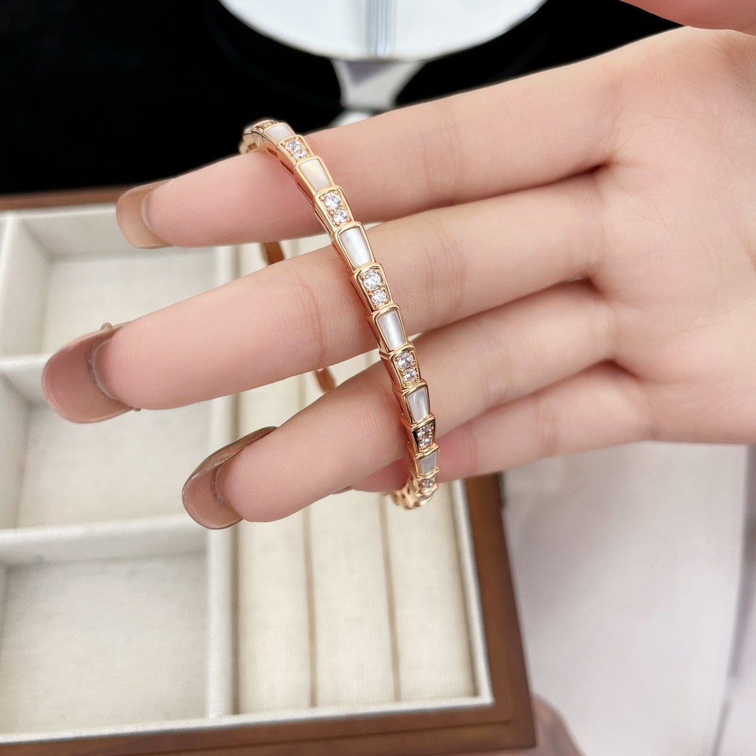 Bvlgari SERPENTI VIPER Bracelet Rose Gold with Pave Diamonds and