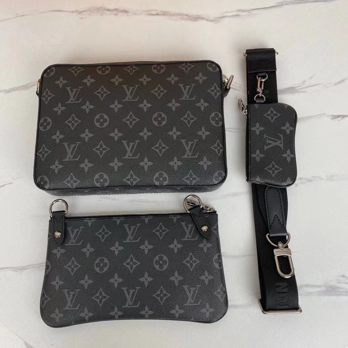 Louis Vuitton Trio Messenger M69443